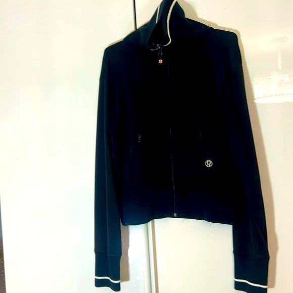 lululemon athletica Jackets & Blazers - Lululemon Athletica Vintxge Jacket I Brand New Condition. Size. Medium.